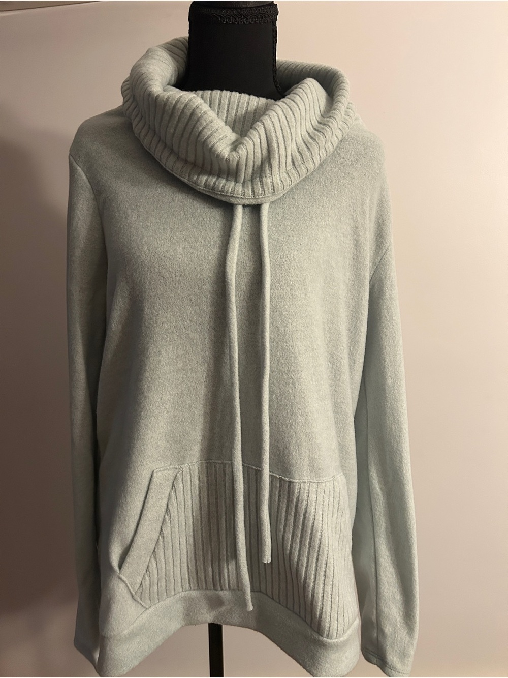Cozy Cowl-Neck Pullover Sweater - Light Mint